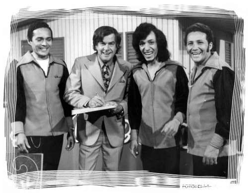 Olinto Medina, l'animatore della Fiera dell'Allegria Henry Altuve, il timbalero Alfredo Francheski “Cutuflá” ed il vocalista Nelson Navas. Foto de Gherson Maldonado.