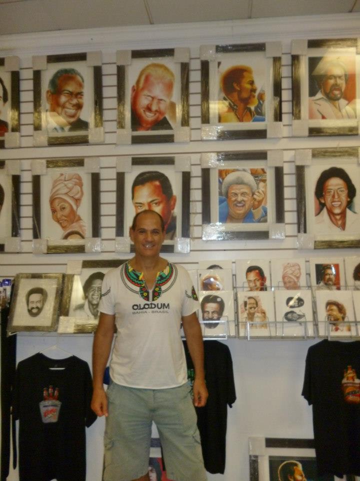 In un negozio di dischi del Viejo San Juan dove vendono i poster delle icone della salsa