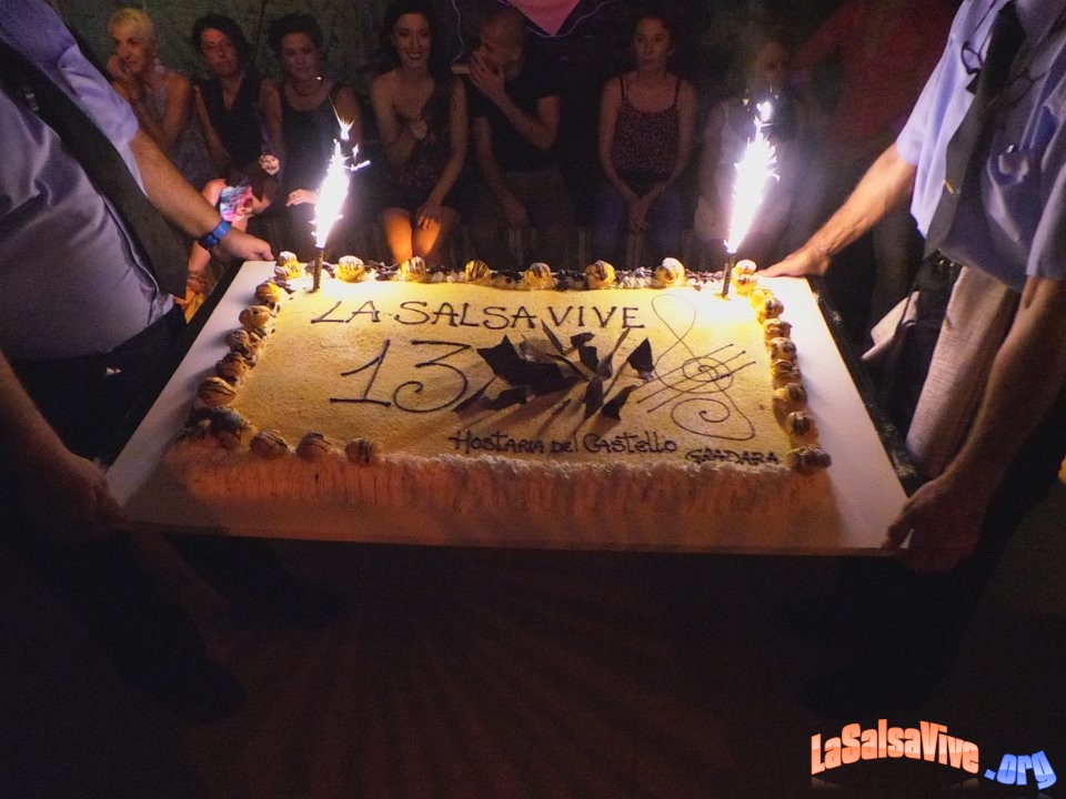 La torta del tredicesimo anniversario LaSalsaVive